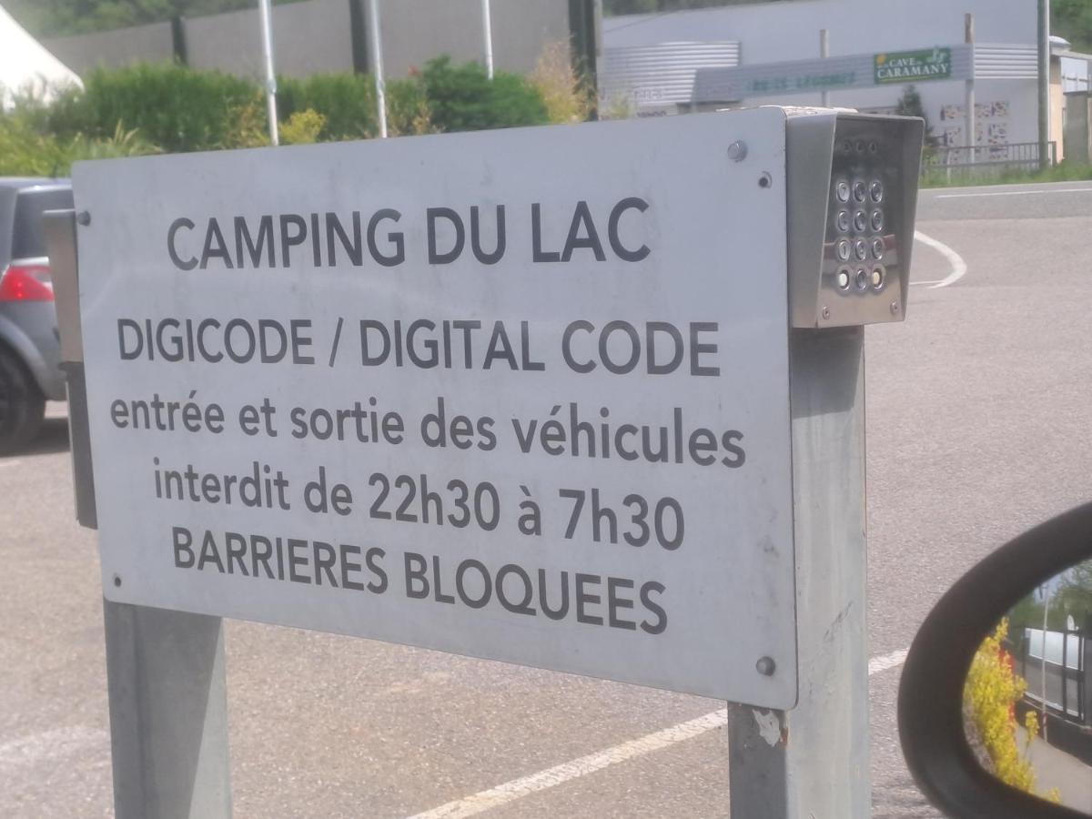 Hotel Chalet Pour 5 Personnes Equipe Sur Emplacement Privatif Dans Camping 4 Etoiles Appartenant Et Gere Par Un Particulier Foix Exterior foto