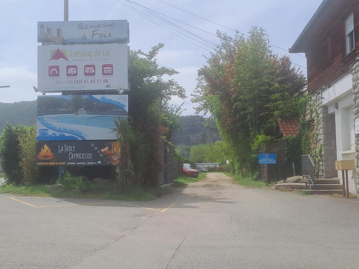 Hotel Chalet Pour 5 Personnes Equipe Sur Emplacement Privatif Dans Camping 4 Etoiles Appartenant Et Gere Par Un Particulier Foix Exterior foto